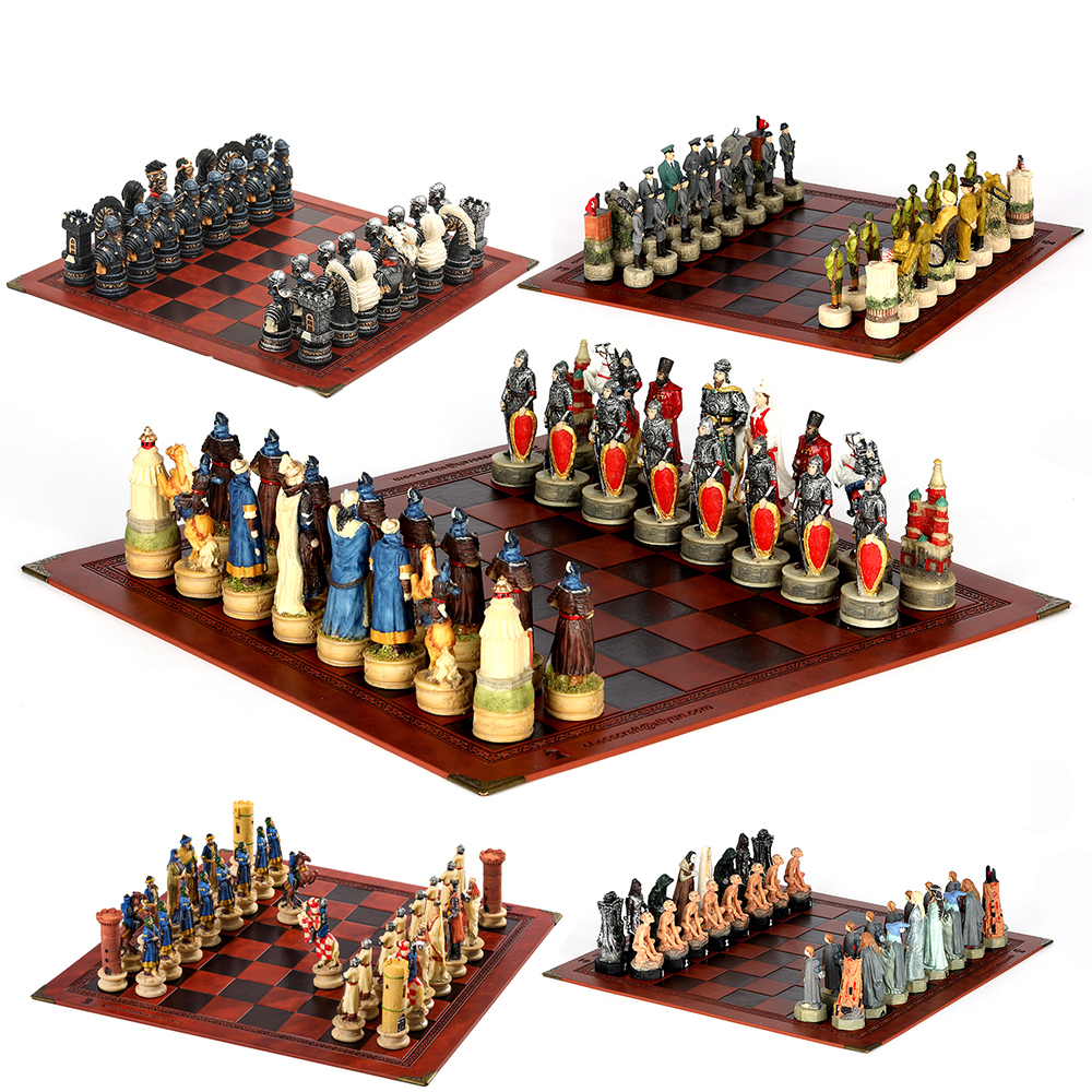 War-themed Chess Set Genghis K – Board Game Yearbook Bewertung und Preis