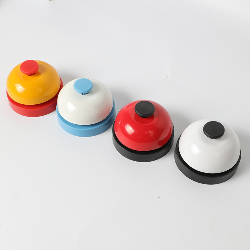 Set of Assorted Colors Modern  – Board Game Cafe Bewertung und Preis