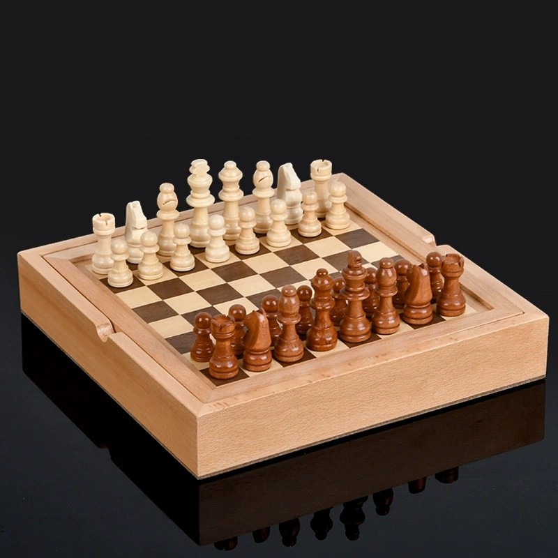 5 in 1 Wooden Chess Board Hand – Board Game Yearbook Bewertung und Preis